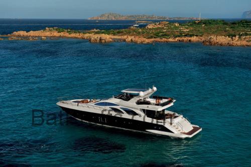 Azimut 100 Flybridge tekniska specifikationer och recensioner